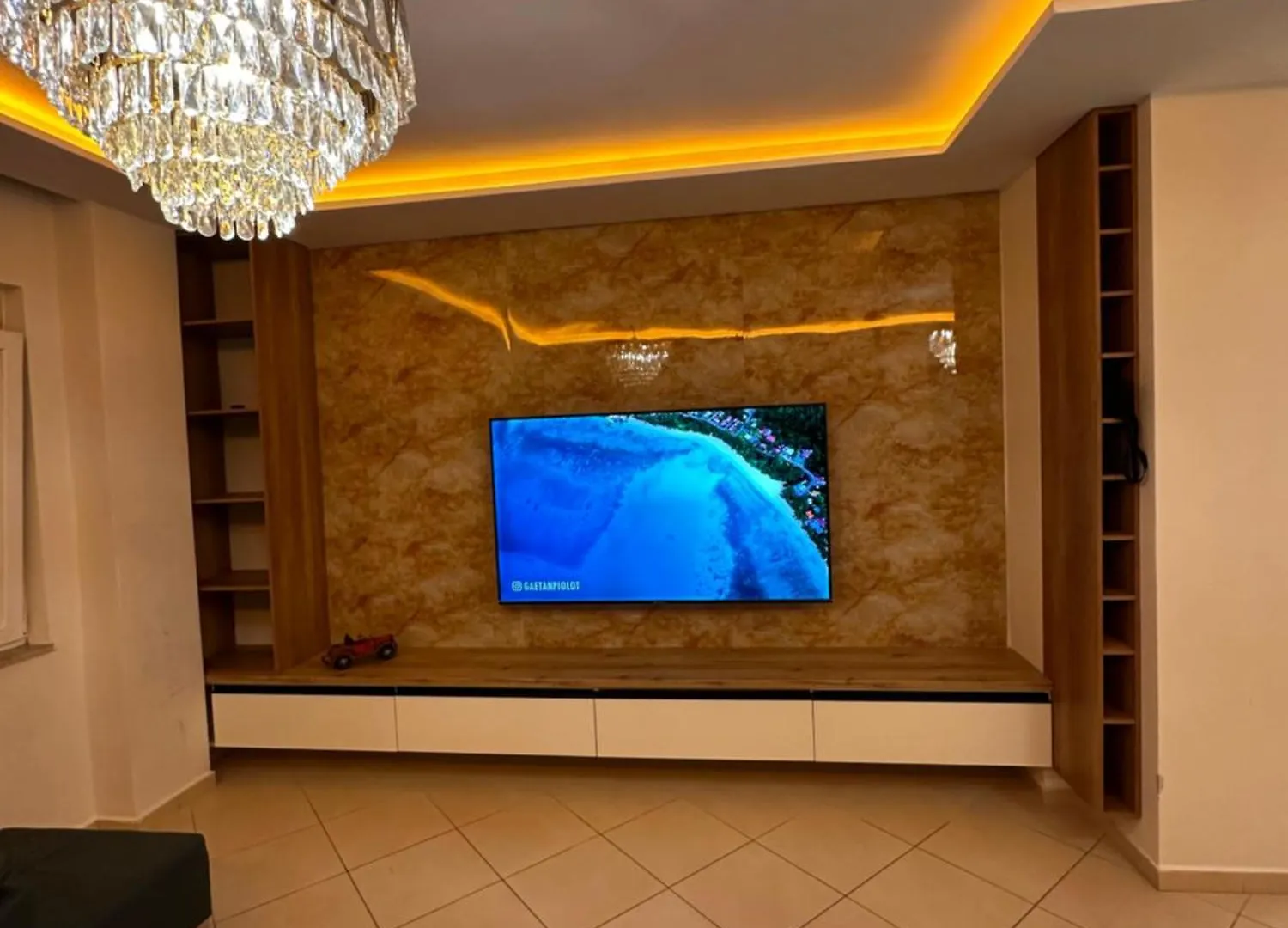 Monach Apartment Durres