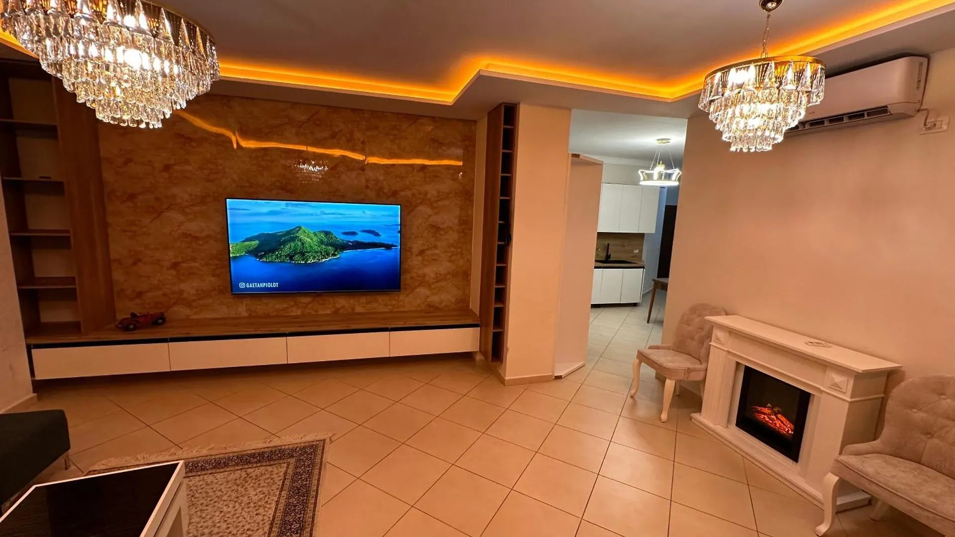 Monach Apartment Durres Albania