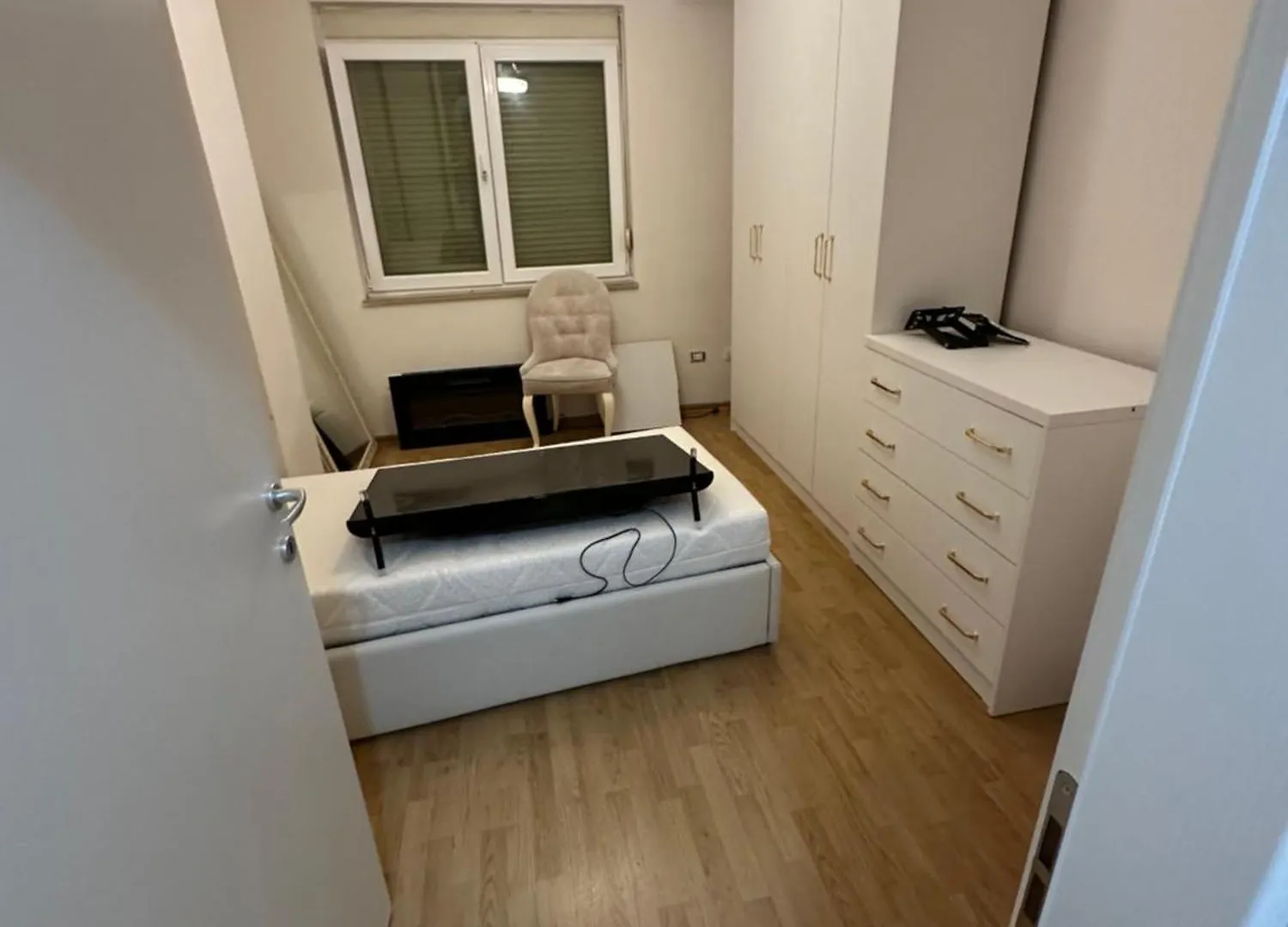 Monach Apartment Durres
