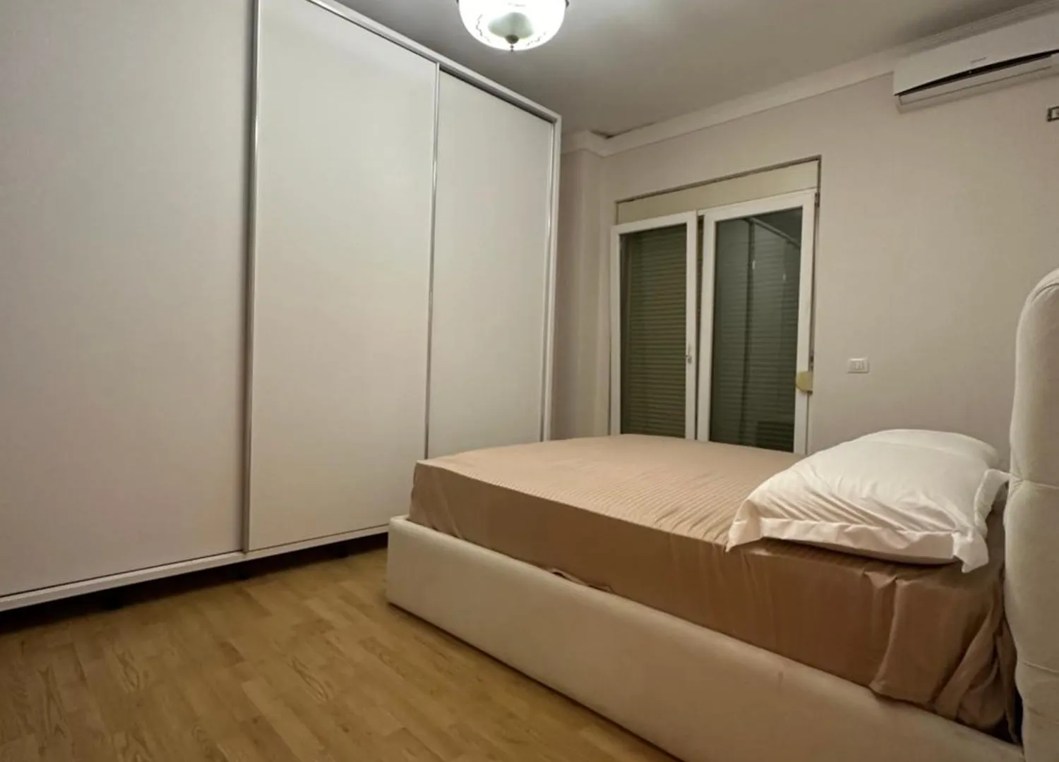 Monach Apartment Durres